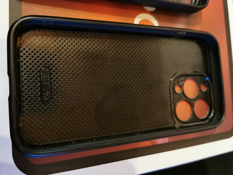 Huse și folii IPhone 13 pro