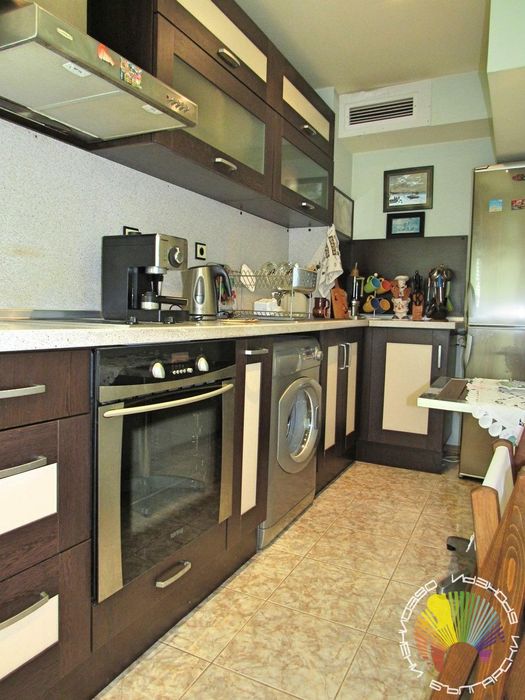 Дава се под наем Двустаен апартамент в Бургас, Лазур - 80 кв.м за 510 € - Снимка #7