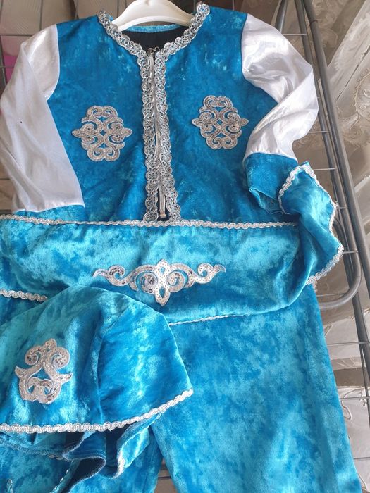 Костюм национальный