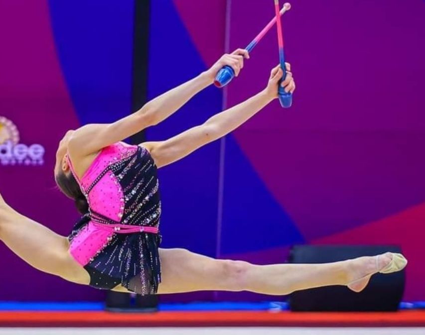 Трико художествена гимнастика