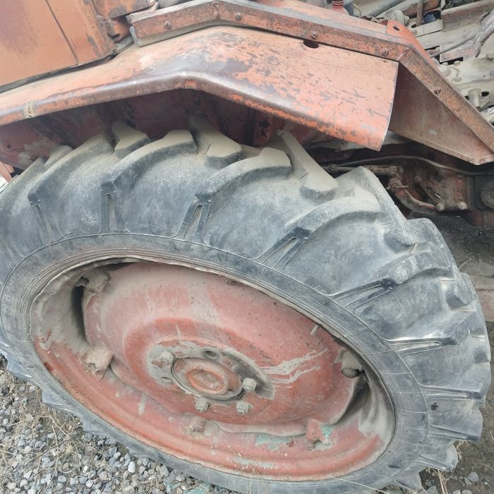 Продаётся Трактор Т16