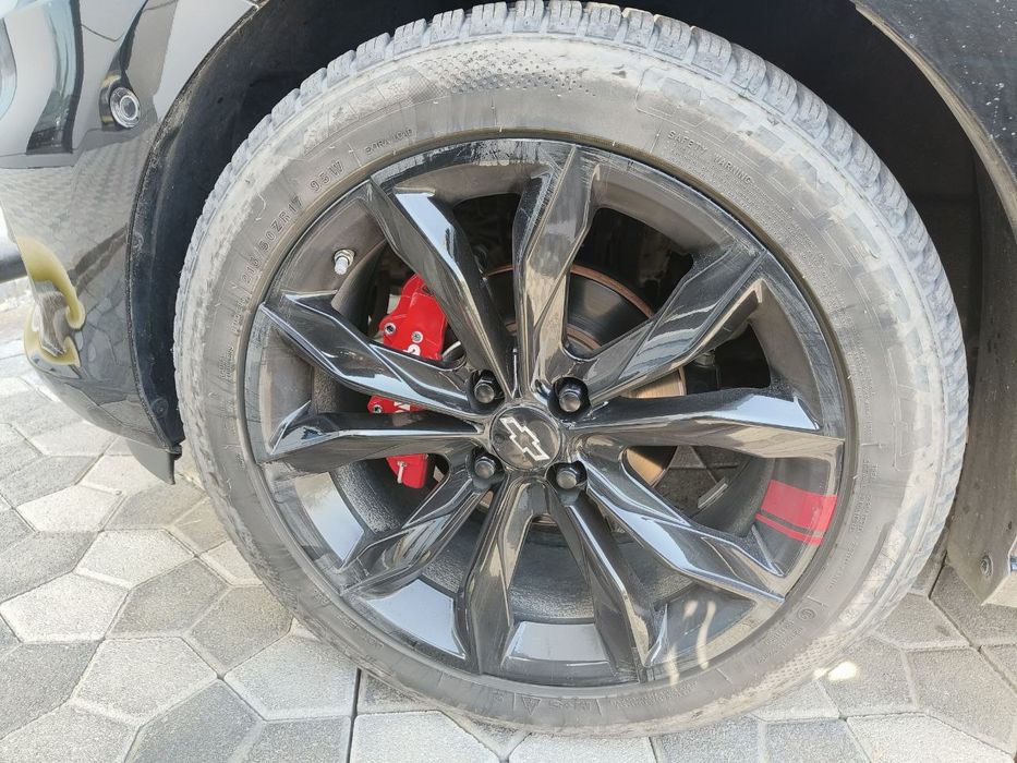 Onixga Malibu  XL diska xolati yangi xuuddi shuni oq ranging