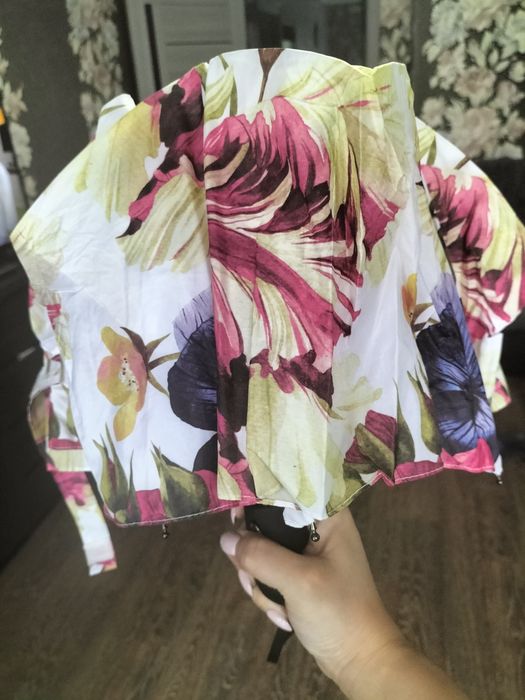 Продам зонт женский новый