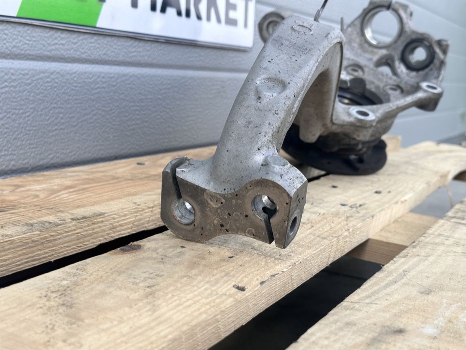 Ляв шенкел AUDI Q5 SQ5 8R 4G0407241D 8K0407257AA