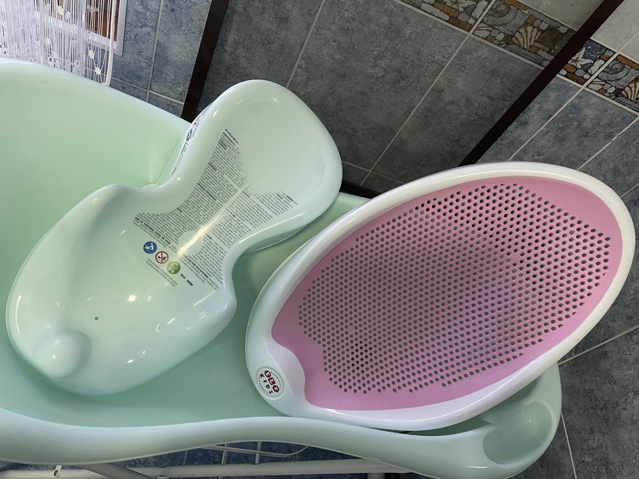 Ванночка для купания с горками