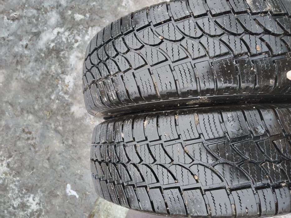 Cauciuri iarna 225 70 15c