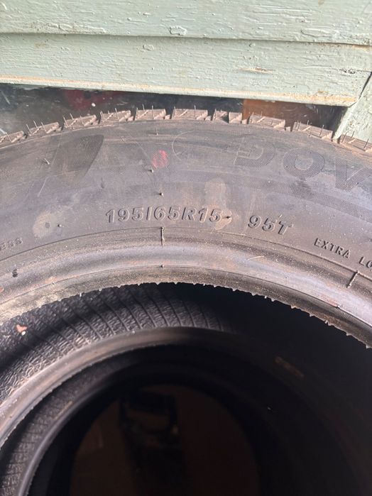 Зимние шины 195/65/15