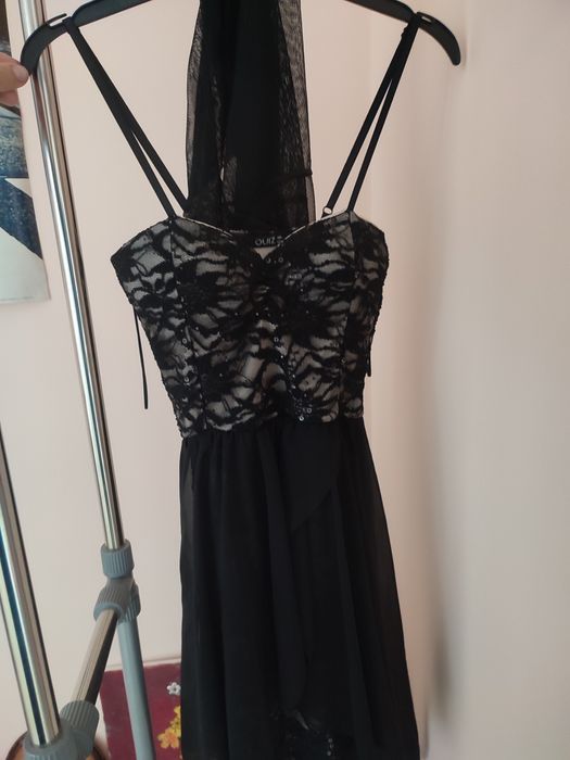 Платье нарядное со шлейфом для девочек