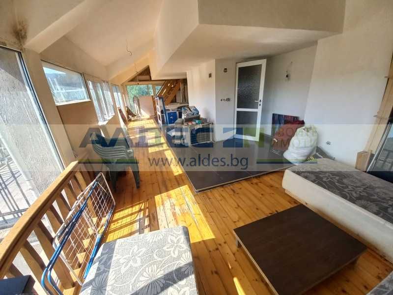 Еднофамилна къща в Банкя!