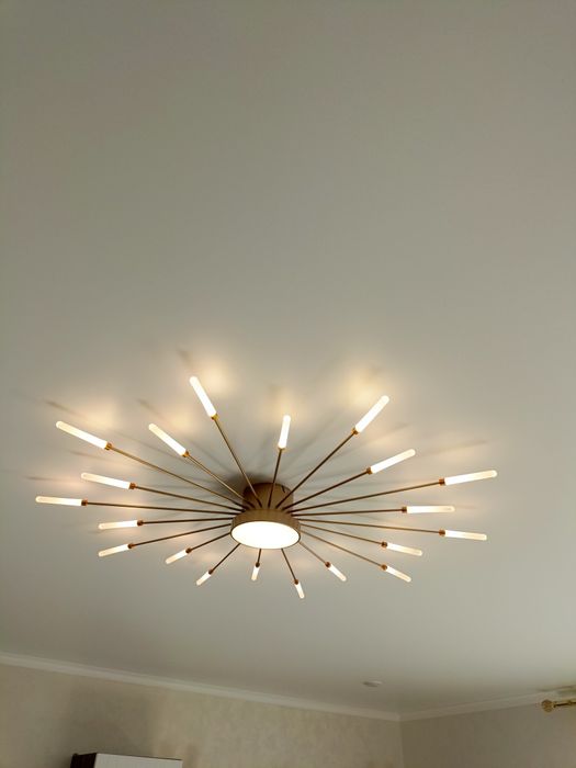 Продается люстра