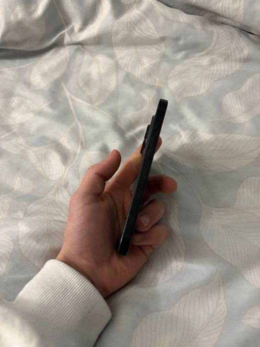 Iphone 16 PRO Baterie 100%