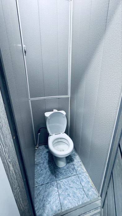 Mirzo Ulug’bek metroga 60 metr yaqinlikda. Korzinkani yonidagi dom