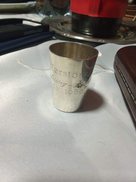 Pahar argint ,/ păhăruț .