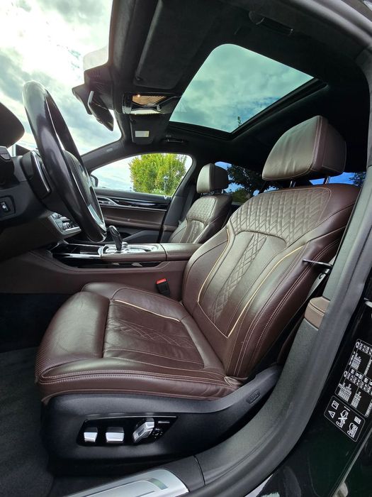 BMW Seria 7 2018 — imagine 4