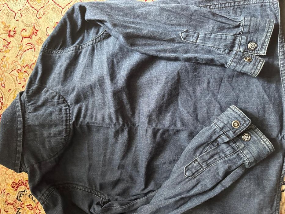 Продам ветровки на мальчика джинсовки