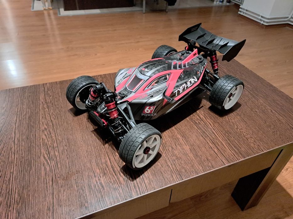 Automodel Arrma typhon 6s nou