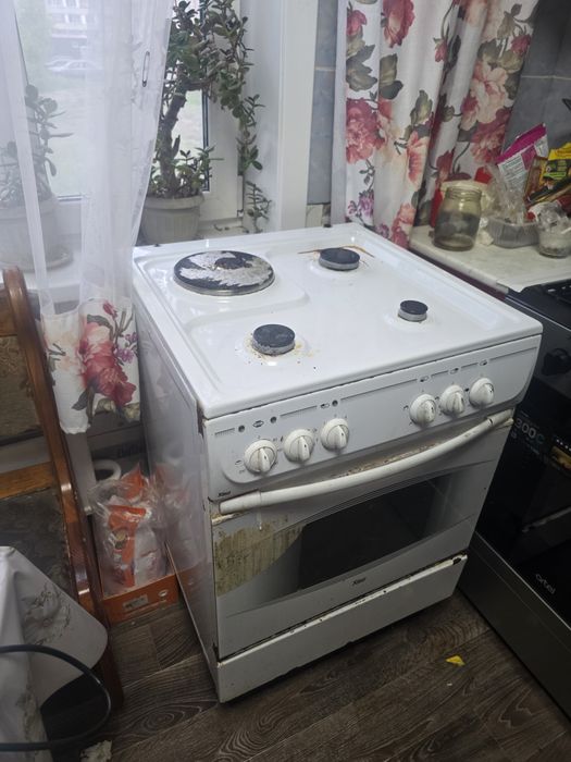 Газ плита продам срочно