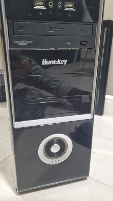 Корпус для ПК от HUNTKEY