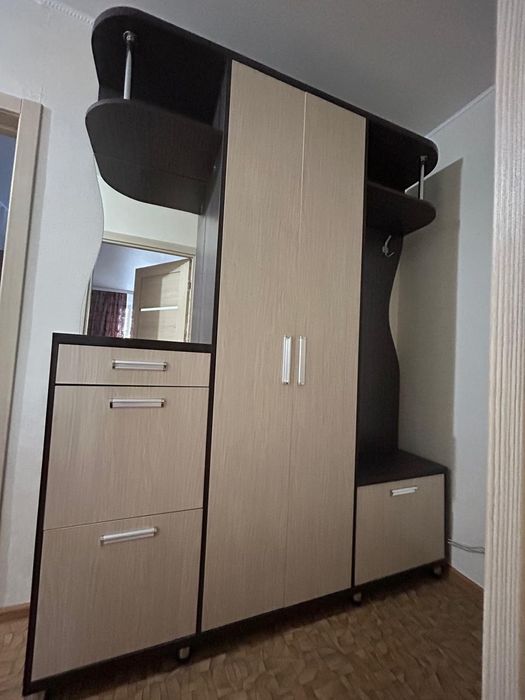 Прихожая с зеркалом