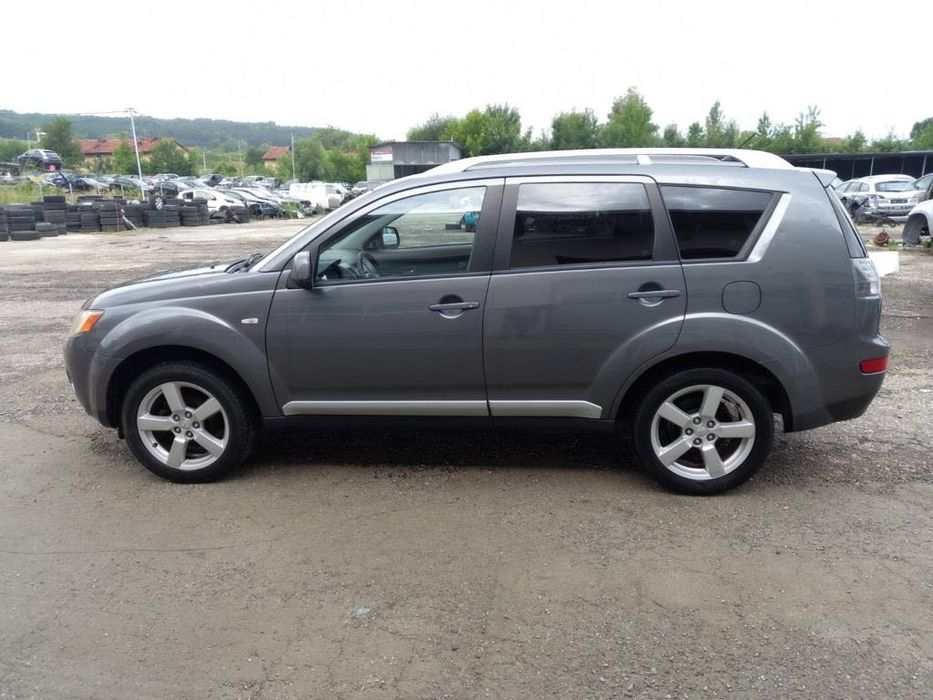 Mitsubishi Outlander 2.0D НА ЧАСТИ