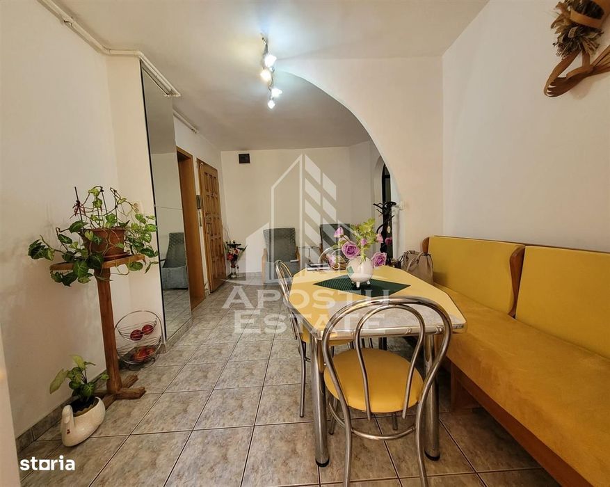 Apartament de vanzare cu 3 camere,etaj intermediar, Aradului,Timisoara
