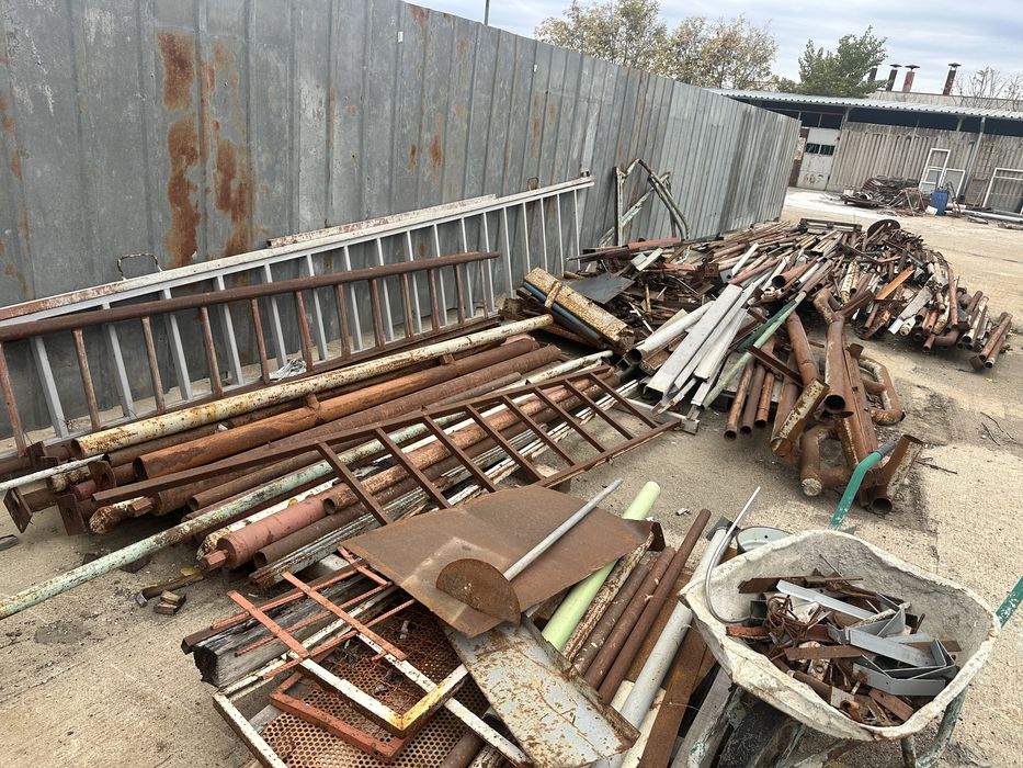 Метални тръби винкели профили