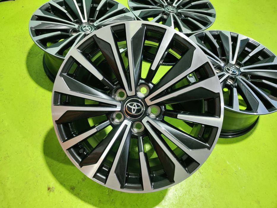 17 5x114.3 Toyota лети джанти 5х114.3 тойота