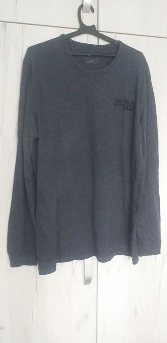 Мъжки  оригинални дрехи на Sisley-и др.30-40лв.