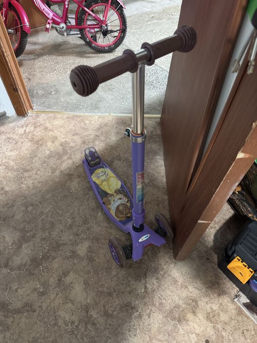 Продам самокат для девочки