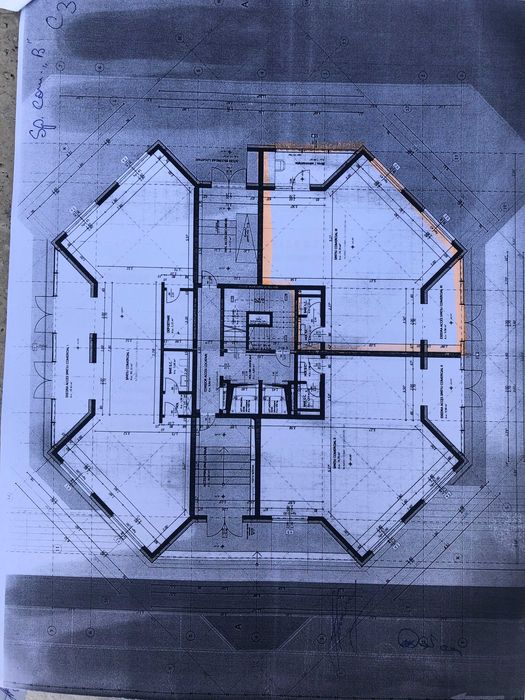 PJ Vand spatiu comercial langa BMW in Floresti 98mp