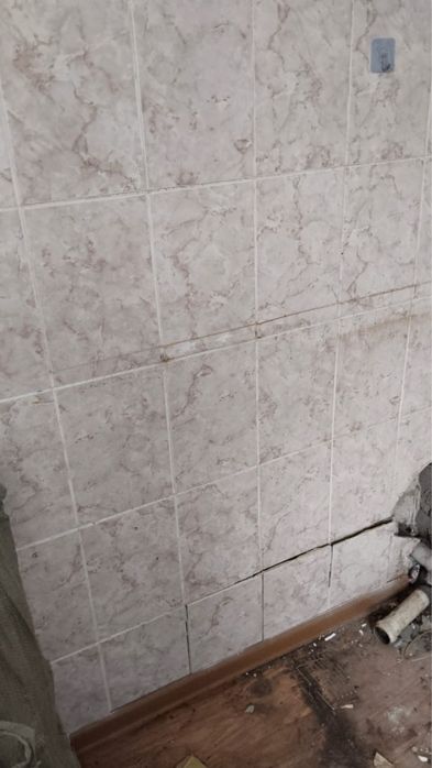 Отдам бесплатно кафель