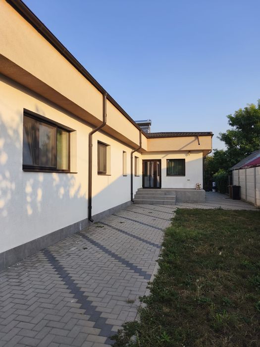 Casă  în Lacu Sarat