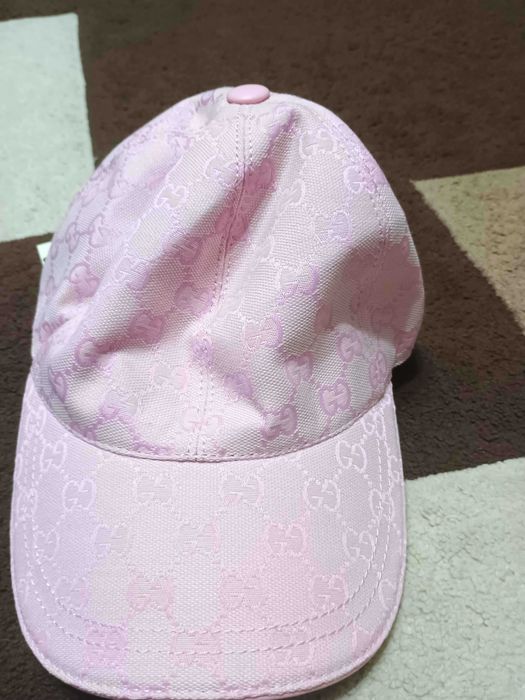 Șapcă Gucci Roz Pastel: Stil Iconic GG Supreme | Made in Italy