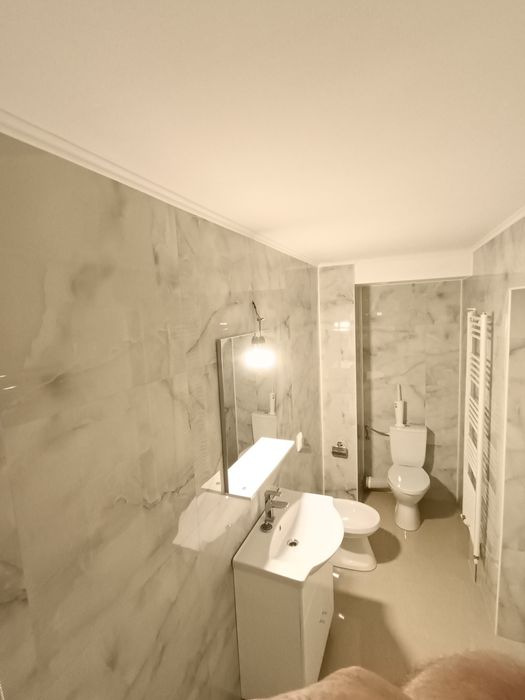 Apartament si spatiu comercial