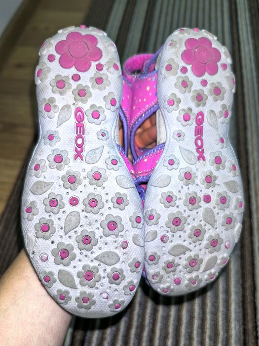 Vând sandale Geox Roxanne