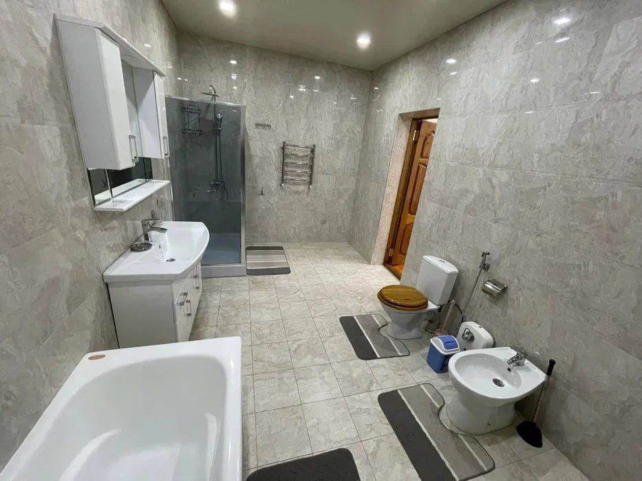 Продается дом 6соток Ракат_ Фасад угловой 30х20 Хороший ремонт