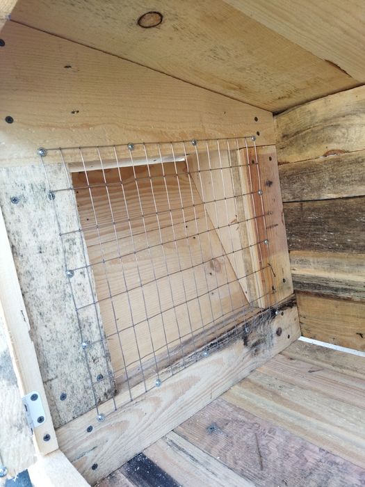 Продам клетку для кроликов