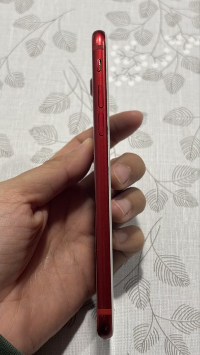 iPhone 7 128Gb red