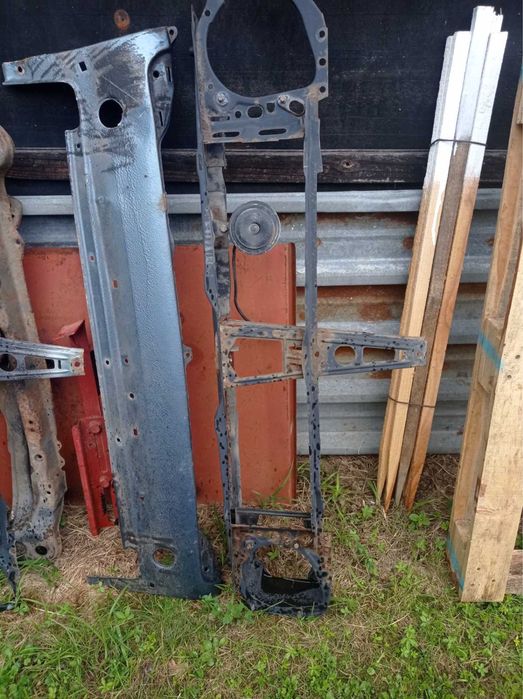 Голф 2, на части 1.3 и 1.8 автоматик също имам и 1.6 бензин с. Рибарица ...