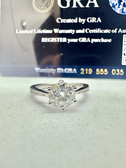 Сребърен пръстен с мойсанит (Диамант) 1 карат