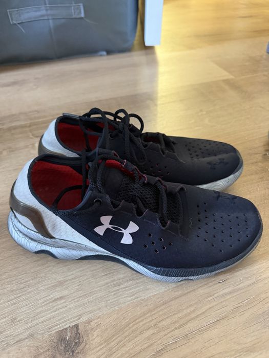 Кроссовки Under Armour