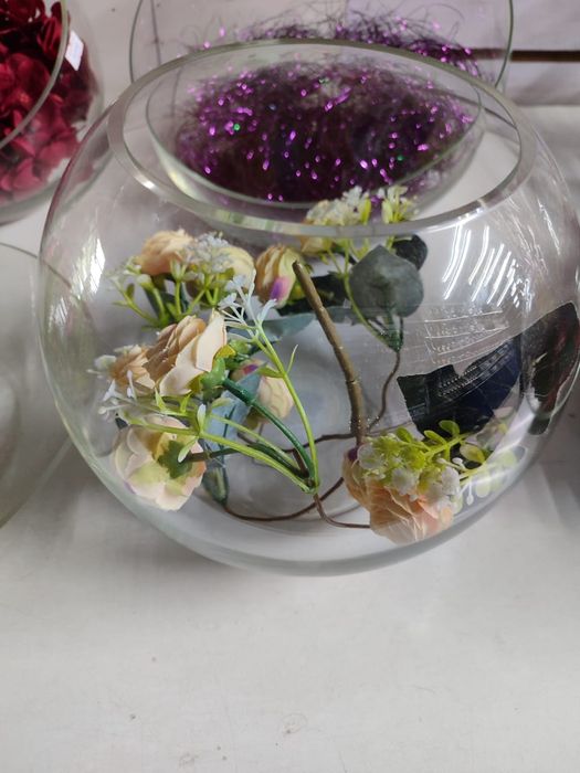 Аквариумы разные