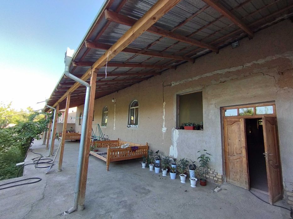 Ок олтинда 1 200 кв уй сотилади!