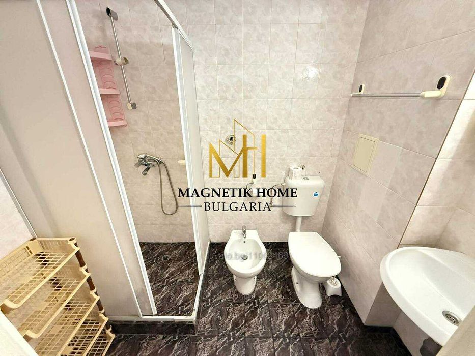 Приветлив двустаен апартамент до Младежки дом и у-ще Иван Вазов в ж.к. Възраждане