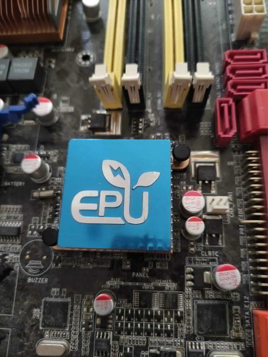 ASUS P5Q-EM + intel e 7300
