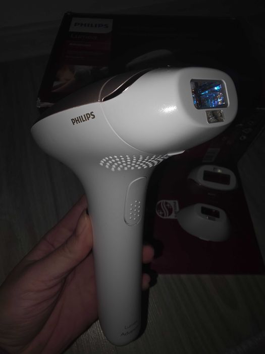 Фотоепилатор IPL Philips Lumea Advanced SC1998/00