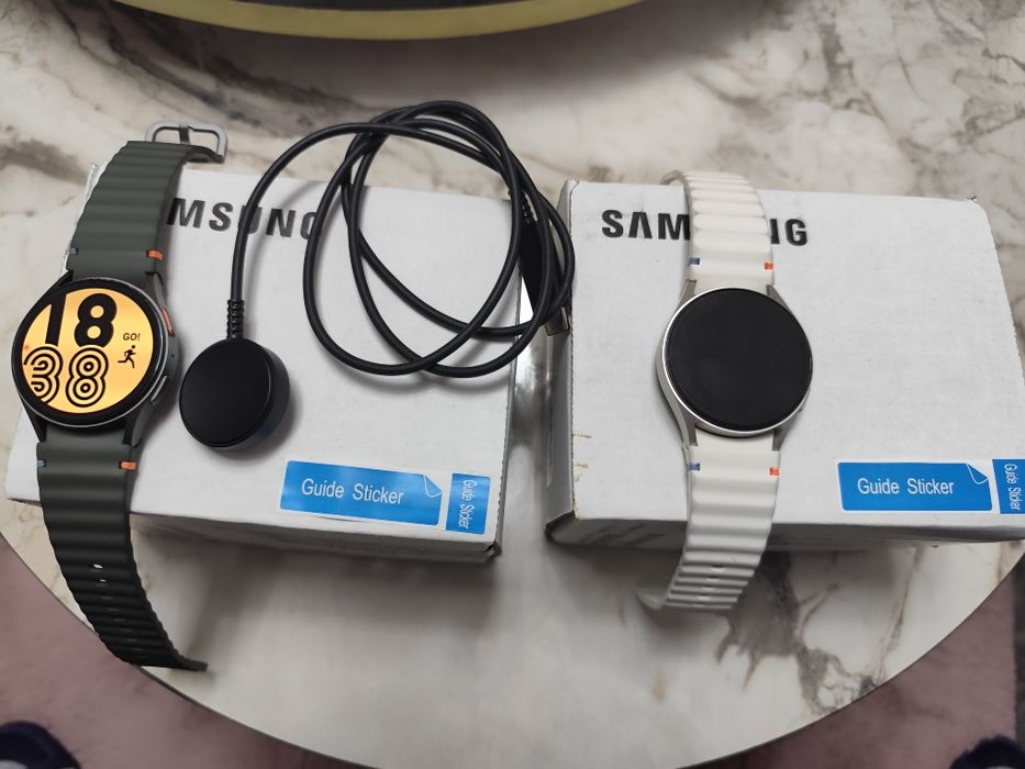 Samsung Galaxy Whatch 7 40 MM Gren /Gold Cream