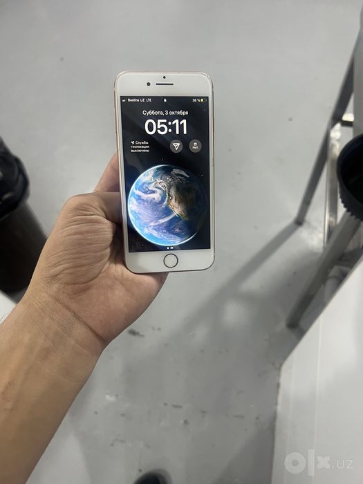 Iphone 8 karobkasi bor