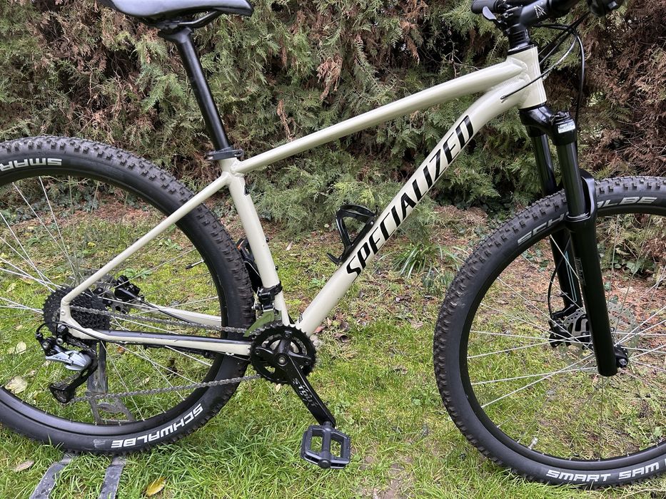 Specialized Rock Hopper 29 цола 2х9 Acera