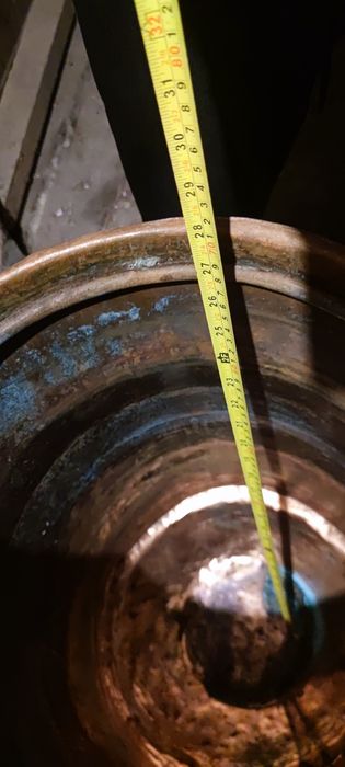 Продавам два медни казана